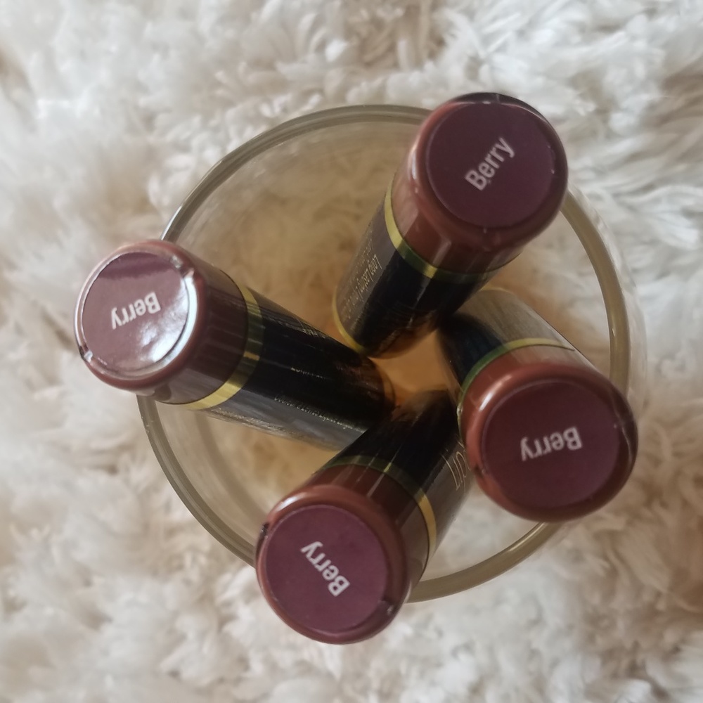 Sealed Berry Lipsense